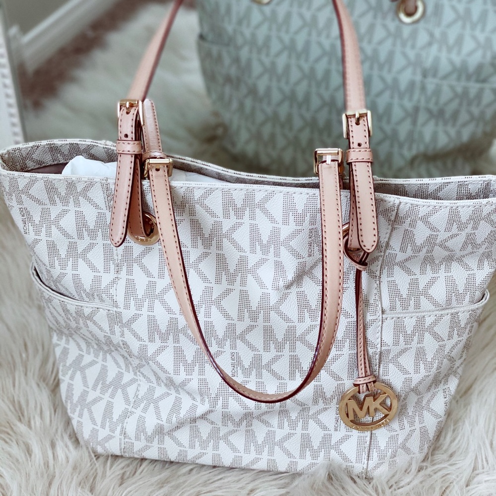 Michael Kors tote
